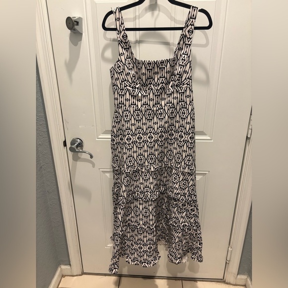 Anthropologie The Blythe Square-Neck Tiered Dress Size Medium - Picture 3 of 5